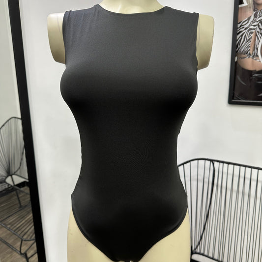 BODY HALTER